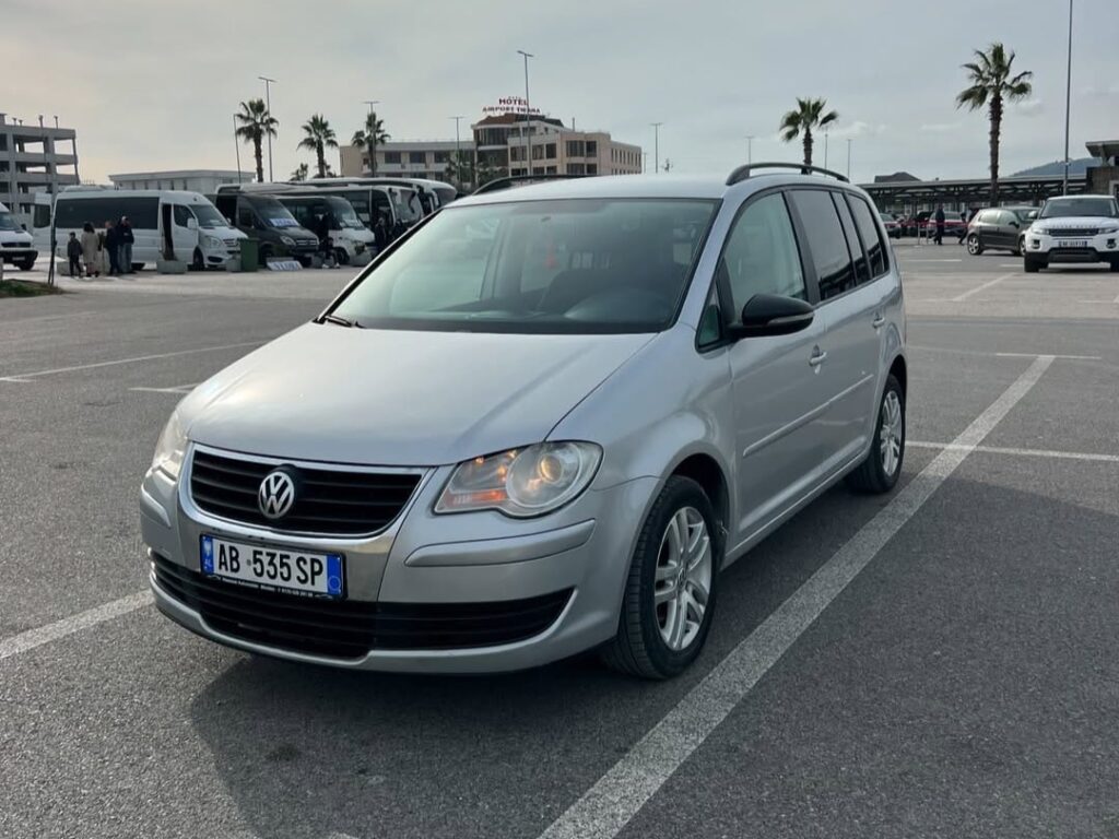 Volkswagen Touran (6+1)
